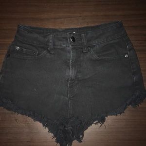 Black cut off BDG shorts size 25